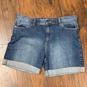 Eddie Bauer Blue Jean Shorts for Women boyfriend mid rise sz 10 (Z9)